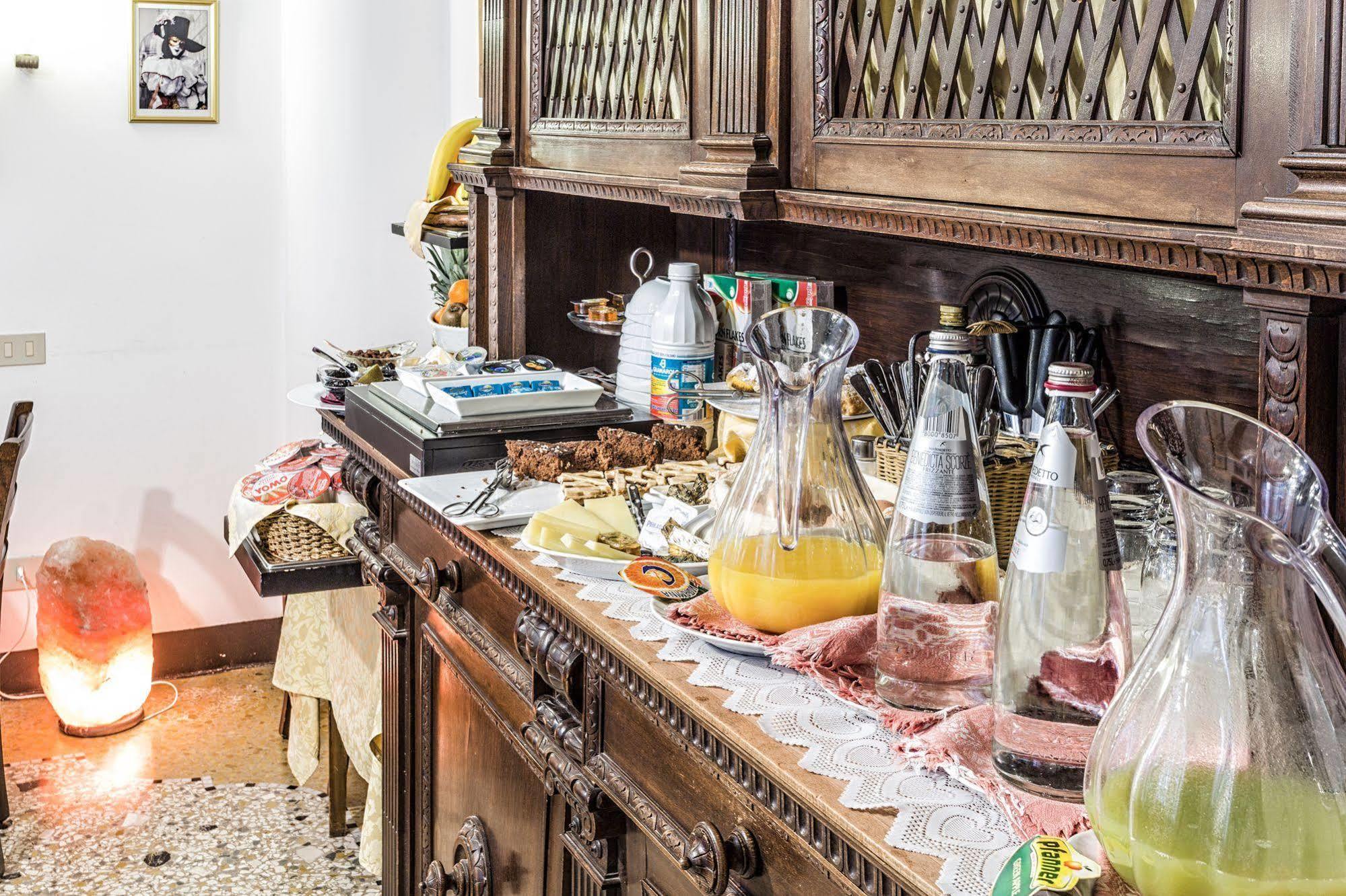 Locanda Bareteri Venice Luaran gambar